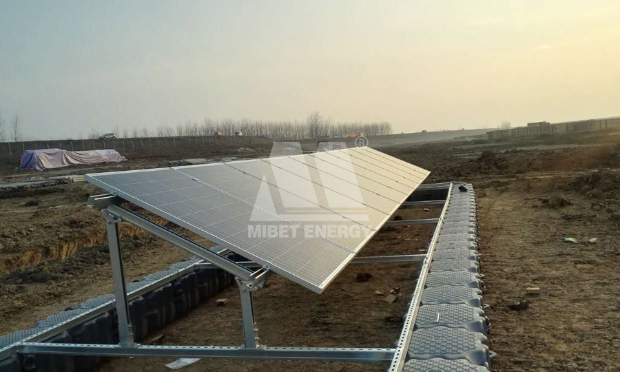 sistema fotovoltaico flutuante na china